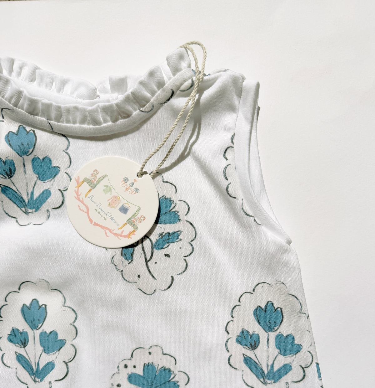 Dashwood Set | Tunic Top and Shorts | Medallion Flower White