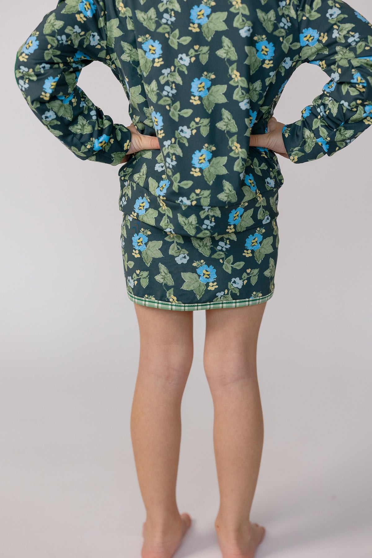 Kitt Set in Spring Mustard Flower In Navy/ Apple Check