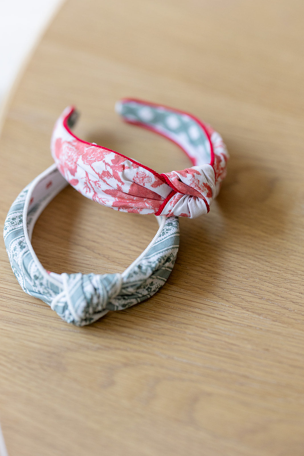 Headband in Chinoiserie in Spice/ lined Field Check Sage